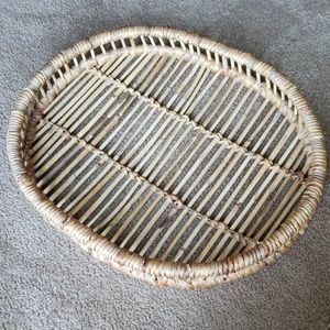 Wicker tray